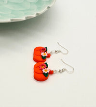 Load image into Gallery viewer, Floral Pumpkin Earring
