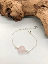 Load image into Gallery viewer, Heart Rose Quartz Bracelet
