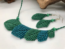 Load image into Gallery viewer, Green Macrame Leaf Set
